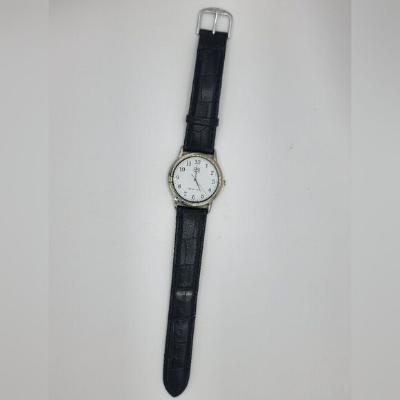 Q&Q by Citizen Black Leather Band Silver Tone Case Watch main image 5